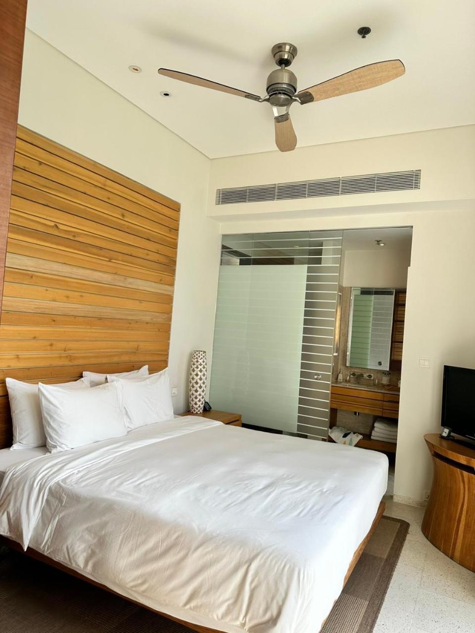 Villa Ocean View And Apartment Da Nang "Free Pick Up" Exterior photo